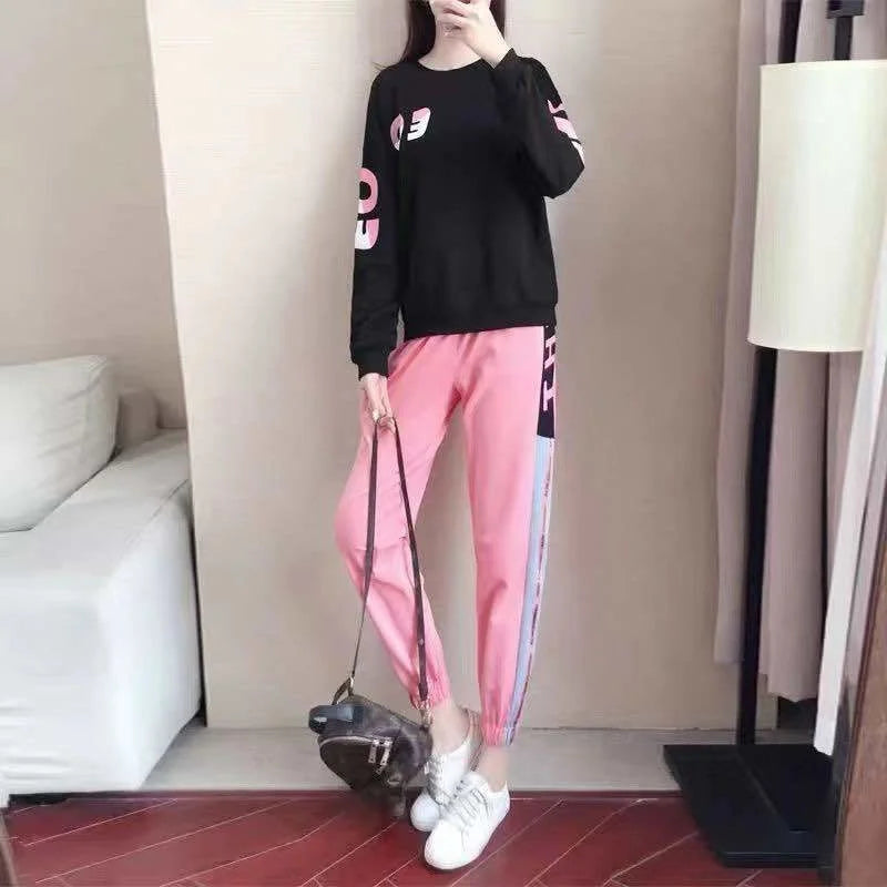 Women's Graphic Print Sweatshirt and Jogger Trousers Set – Relaxed Colour Block Tracksuit for Everyday Casual Wear