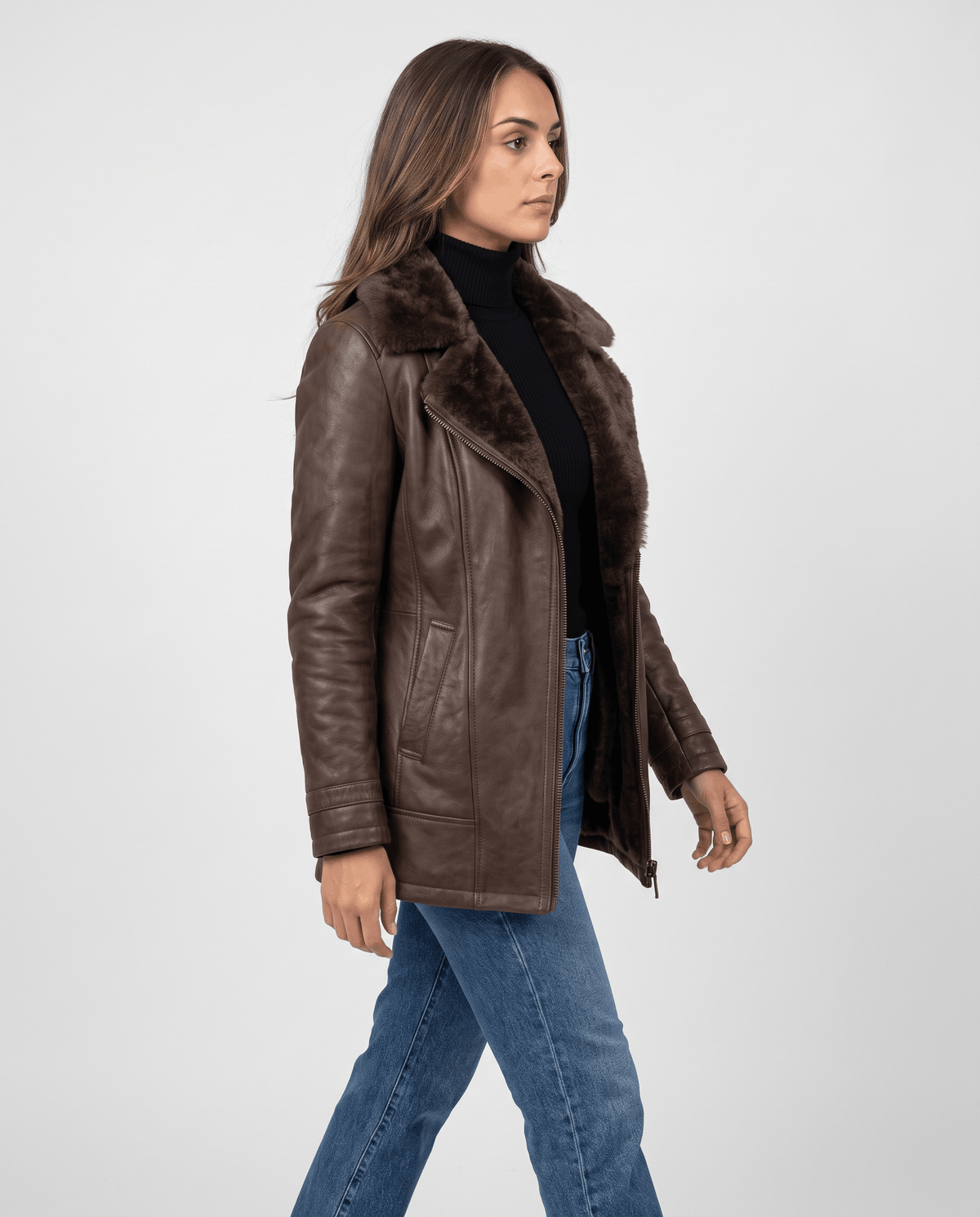 Shearling Leather Jacket – Oversized Collar & Full-Zip Front | Emilia