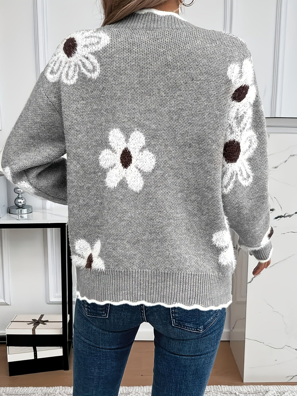 Clio-Sage Daisy Scallop Trim Sweater