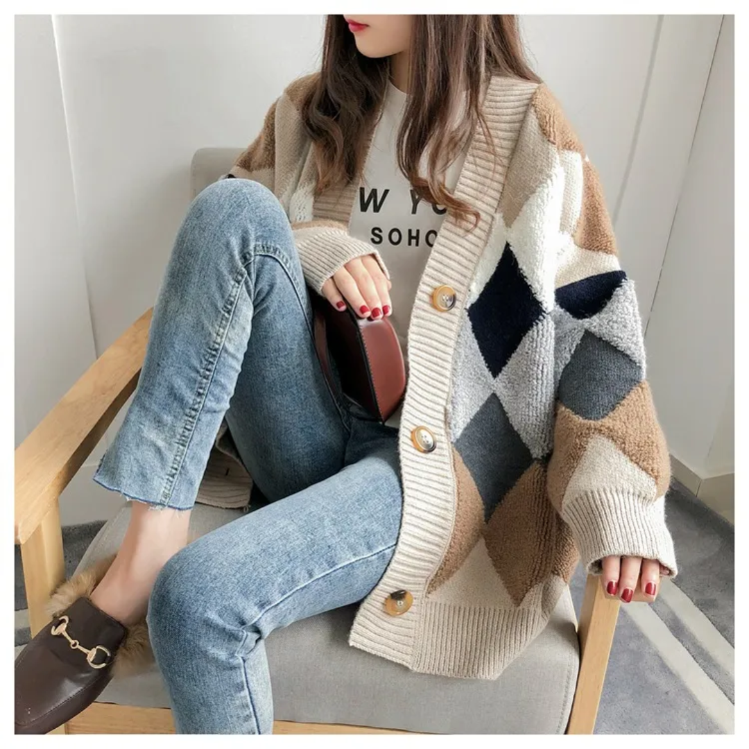 Women's Oversized Chunky Knit Cardigan with Printed Design and V-Neck – Relaxed Fit Button-Up Sweater with Textured Long Sleeves and Ribbed Trims for Cosy Autumn and Winter Everyday Layering