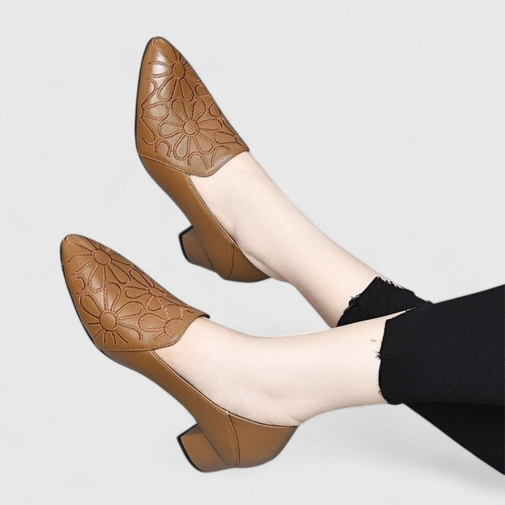 Blanche | Embroidered Orthopedic Shoes
