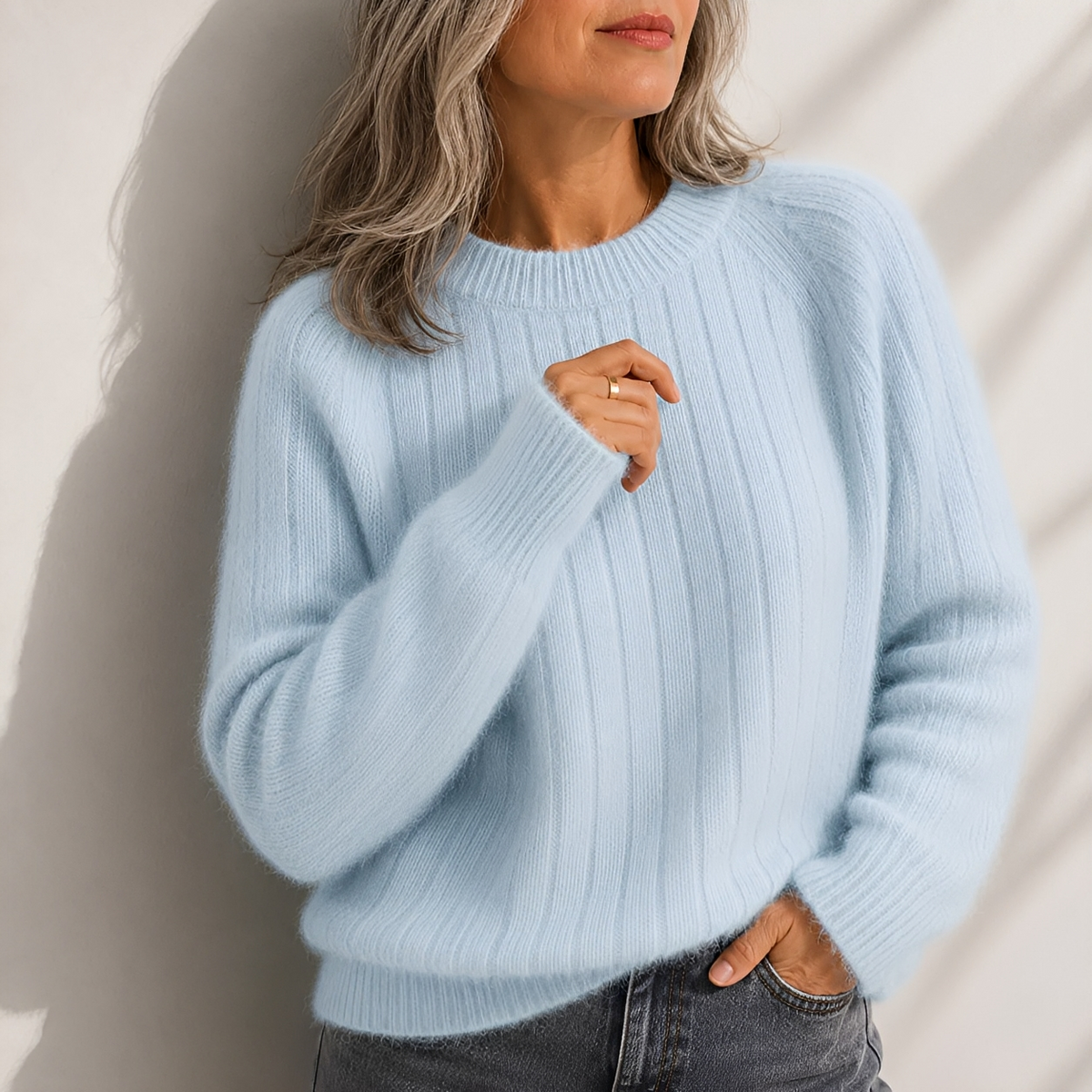 Conie - Elegant and soft sweater