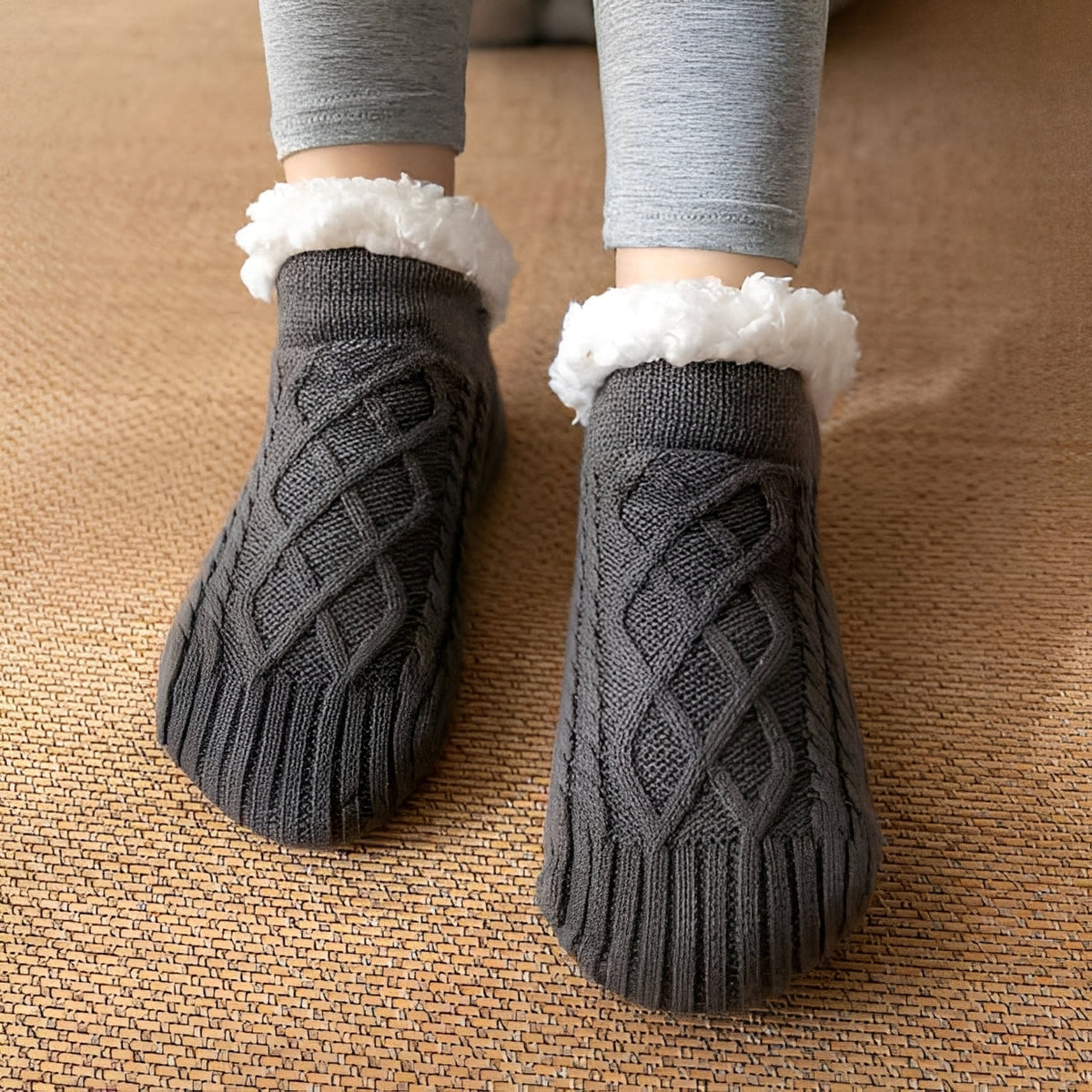 Raquel - Warm and comfortable socks