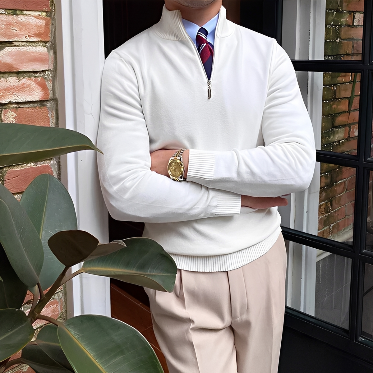 Sean - Warm sweater with half zipper
