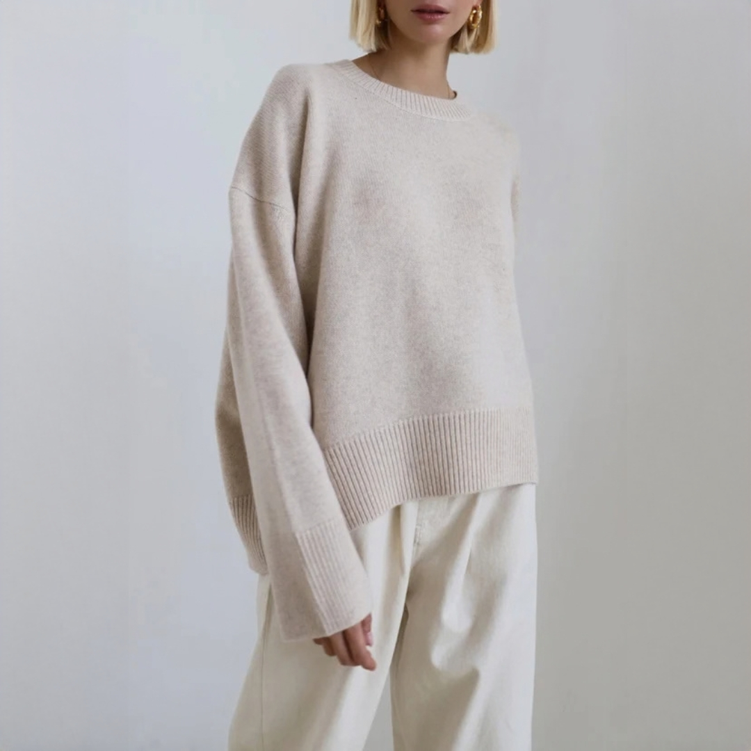 Amara - Elegant and cozy sweater