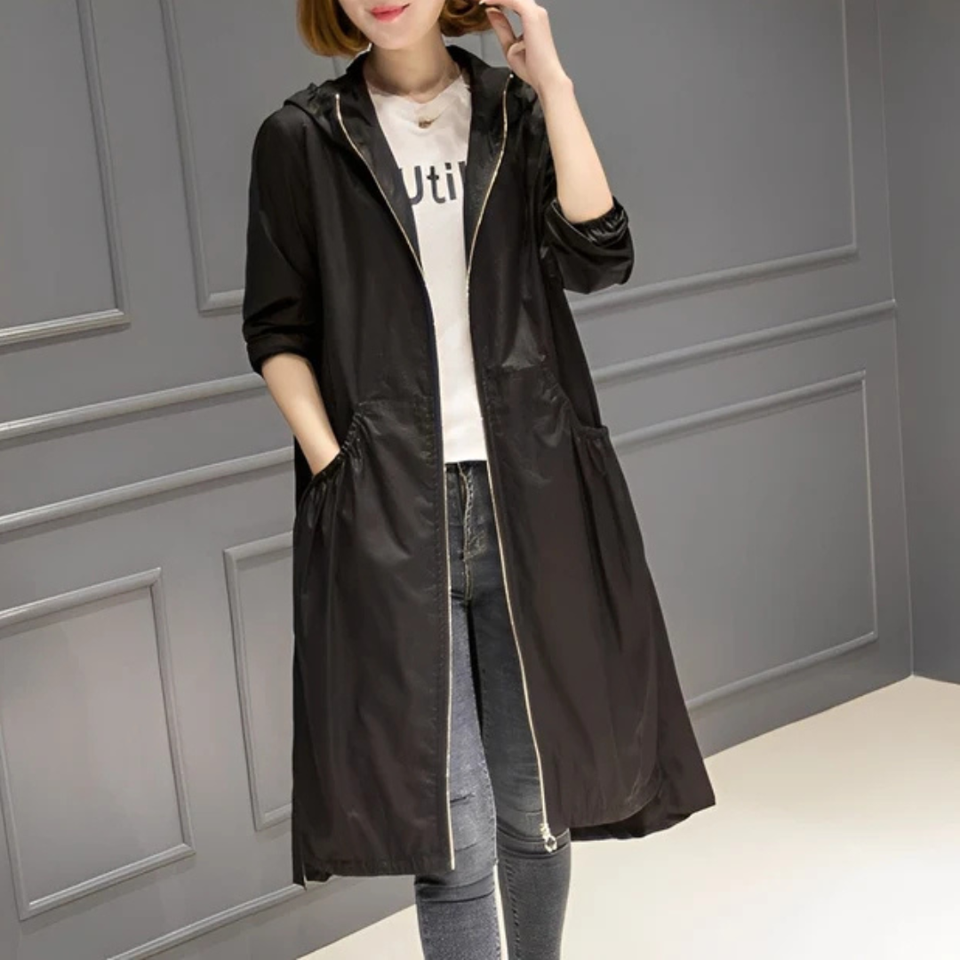 Margie - Elegant and chic raincoat