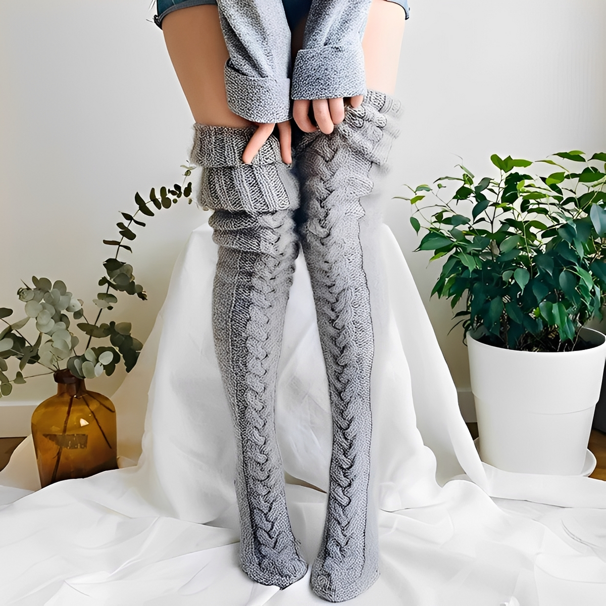 Hailee - Cozy and warm over-the-knee socks