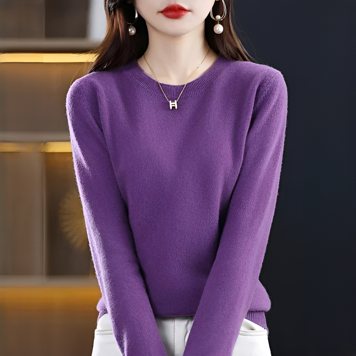 Shynna - Elegant and soft round-neck sweater