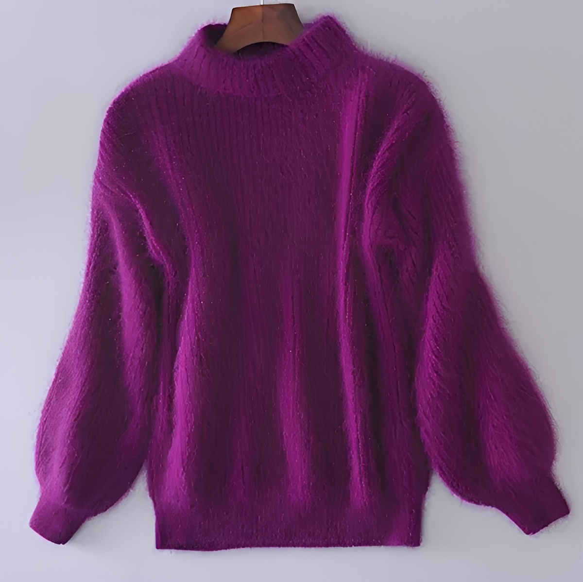 Benetta - Soft and warm sweater