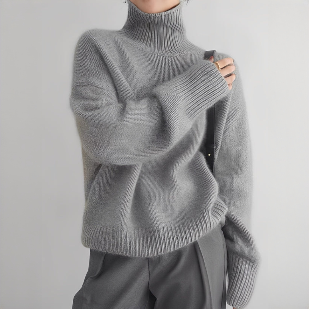 Yvonie - Soft and cozy turtleneck sweater