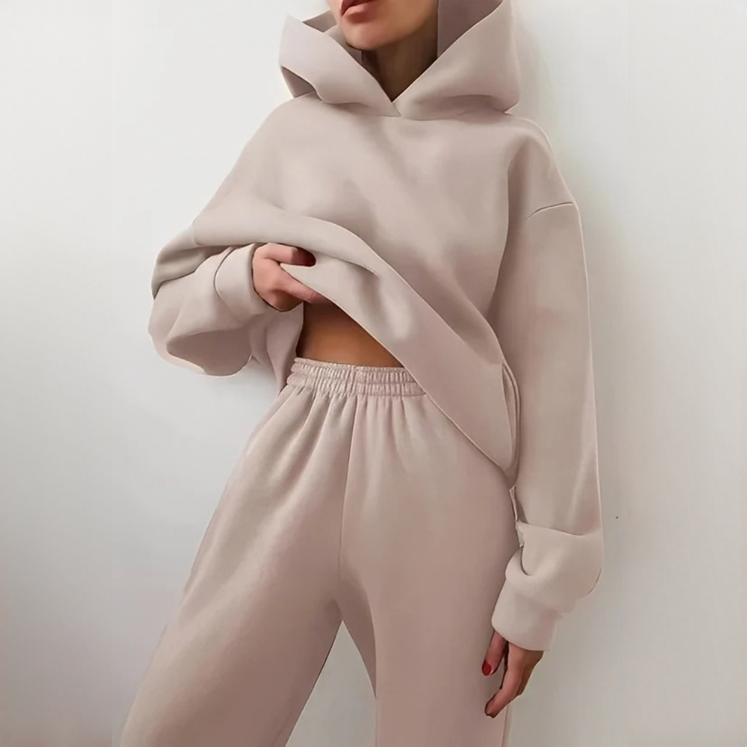 Adelia - Cozy and warm hoodie set