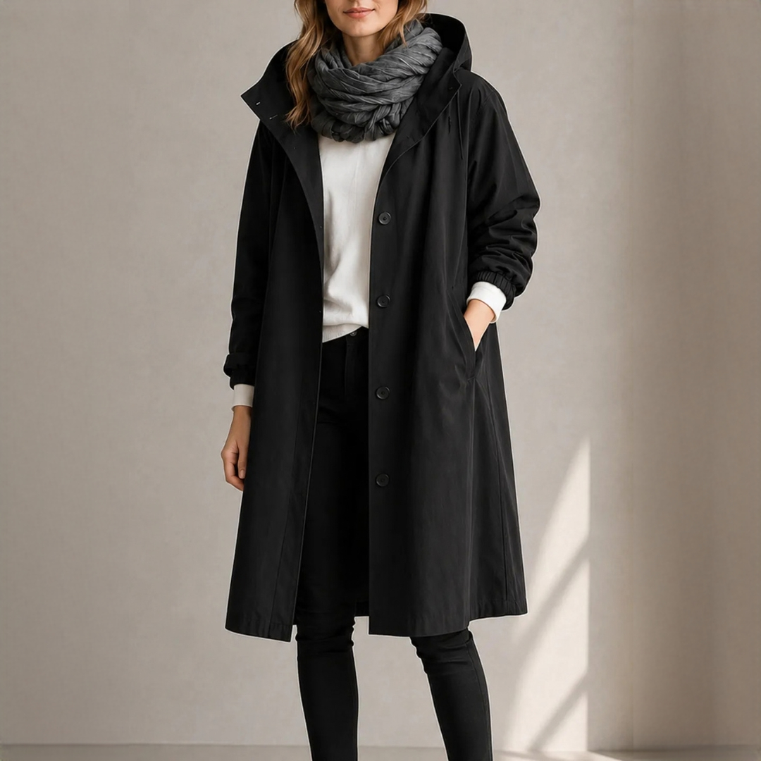 Evy - Elegant and modern raincoat