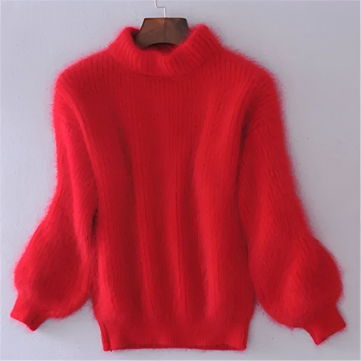 Benetta - Soft and warm sweater