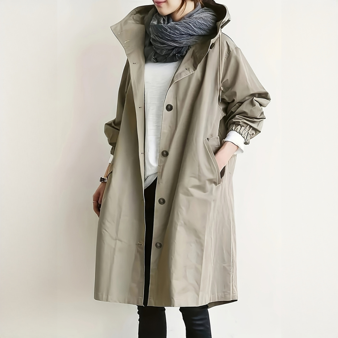 Evy - Elegant and modern raincoat