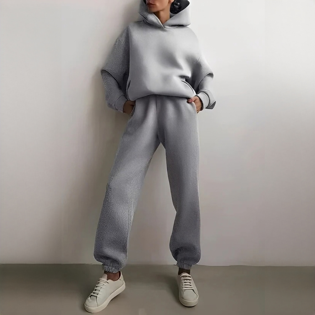 Adelia - Cozy and warm hoodie set