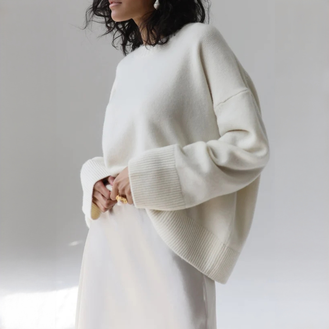 Amara - Elegant and cozy sweater