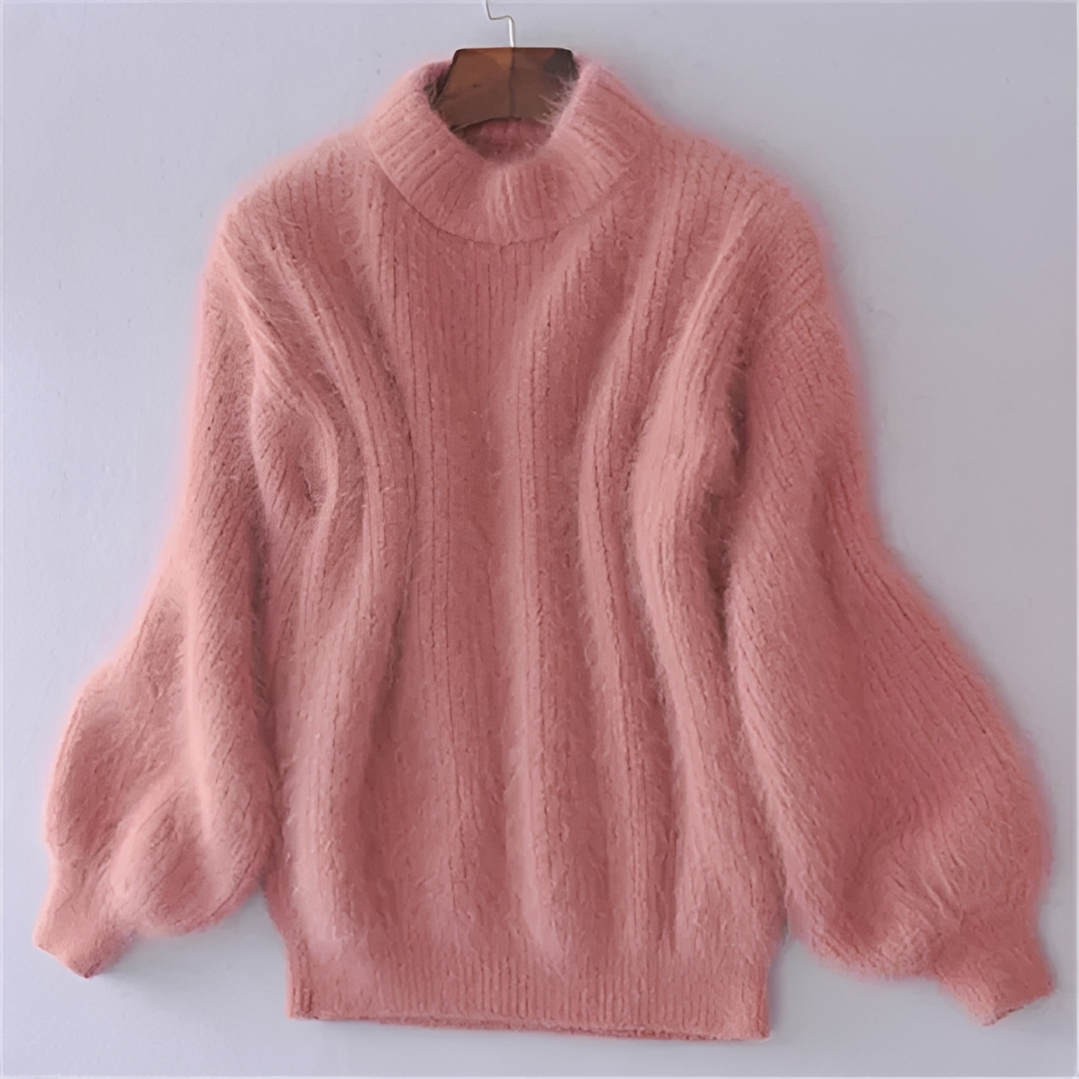 Benetta - Soft and warm sweater