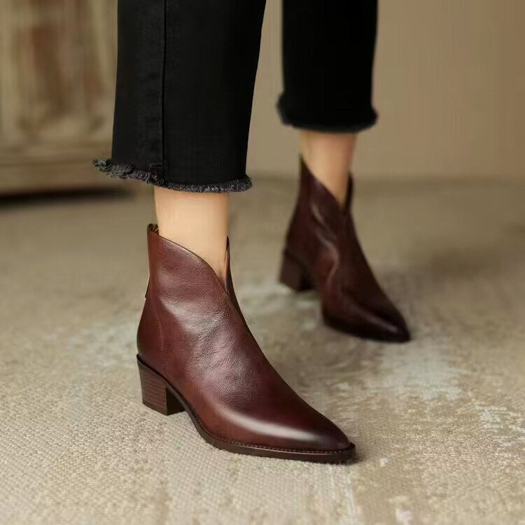 Adriana - Women's Pointed Toe Ankle Boots