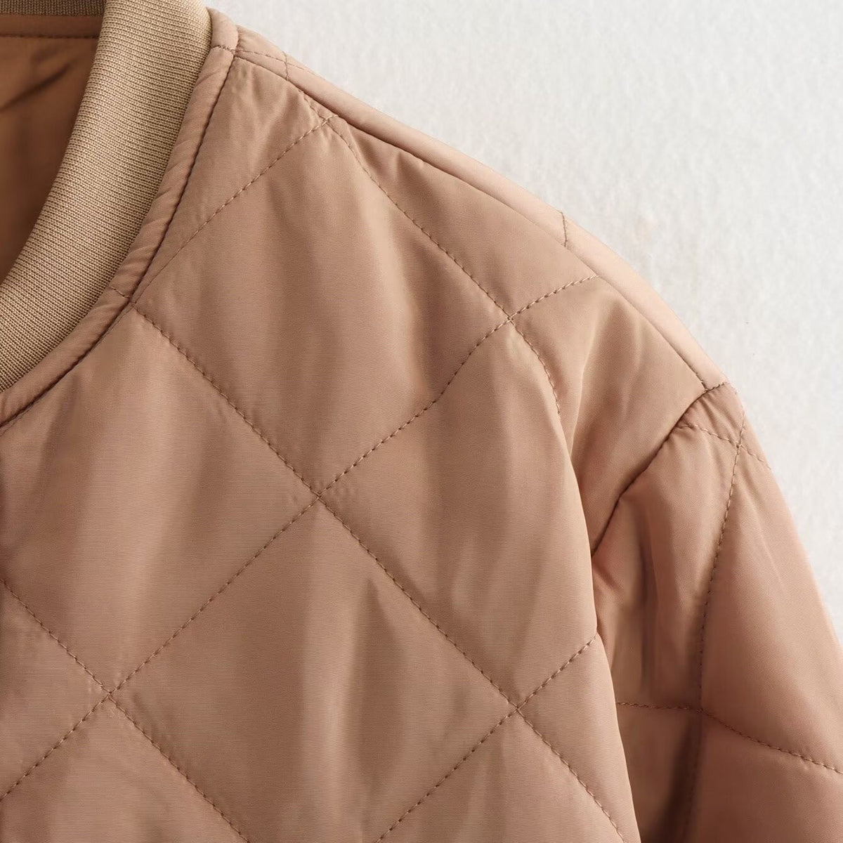 Fiona | Women's Quilted Bomber Jacket Crew Neck