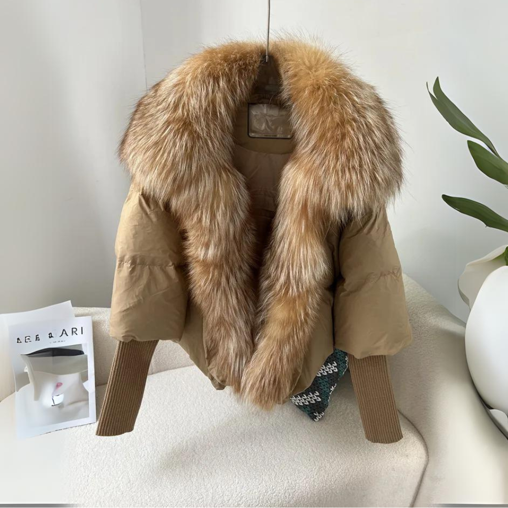 Women's Cropped Puffer Winter Jacket with Oversized Faux Fur Collar and Knitted Sleeve Extensions – Warm Quilted Short Outerwear with Relaxed Fit and Plush Trim for Elegant Autumn and Winter Everyday Fashion