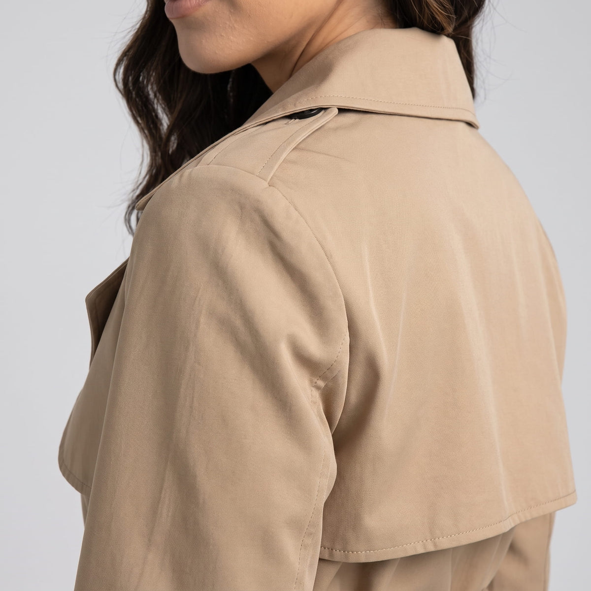 Belted Double-Breasted Trench Coat – Mid-Length, Epaulettes & Buckled Cuffs | Ines