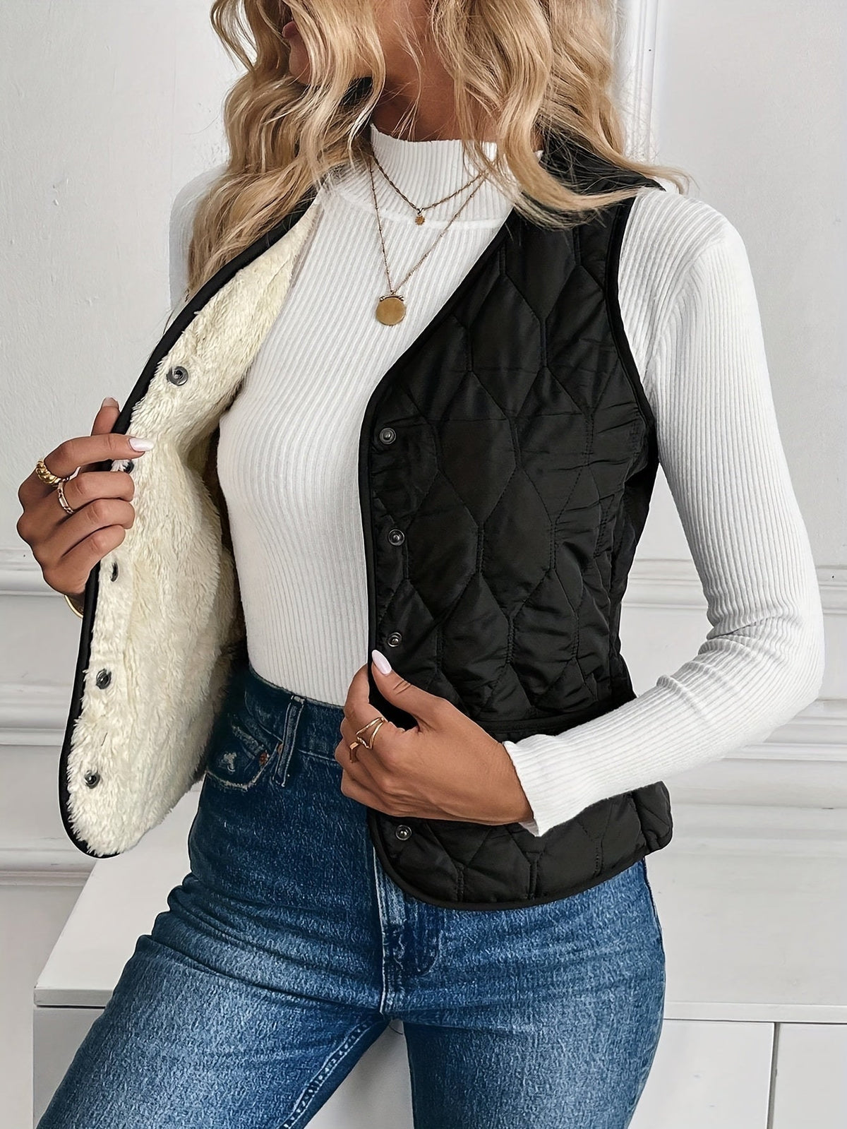 Lily | Women's Reversible Puffer Vest Sherpa Lined