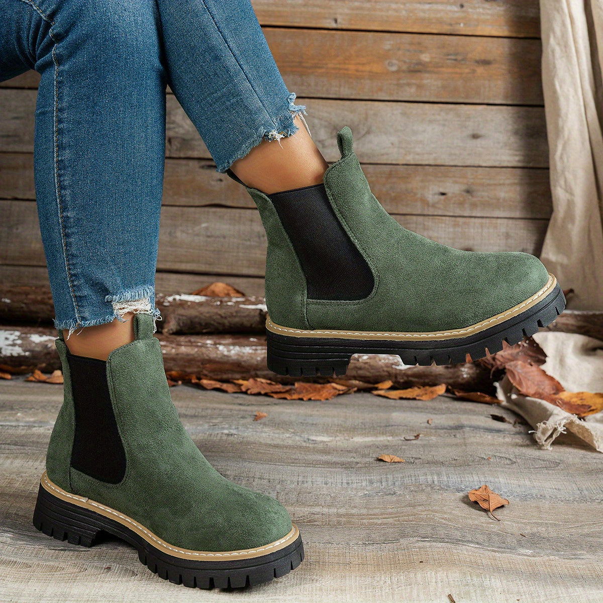 Delwyn | Platform Chelsea Boots