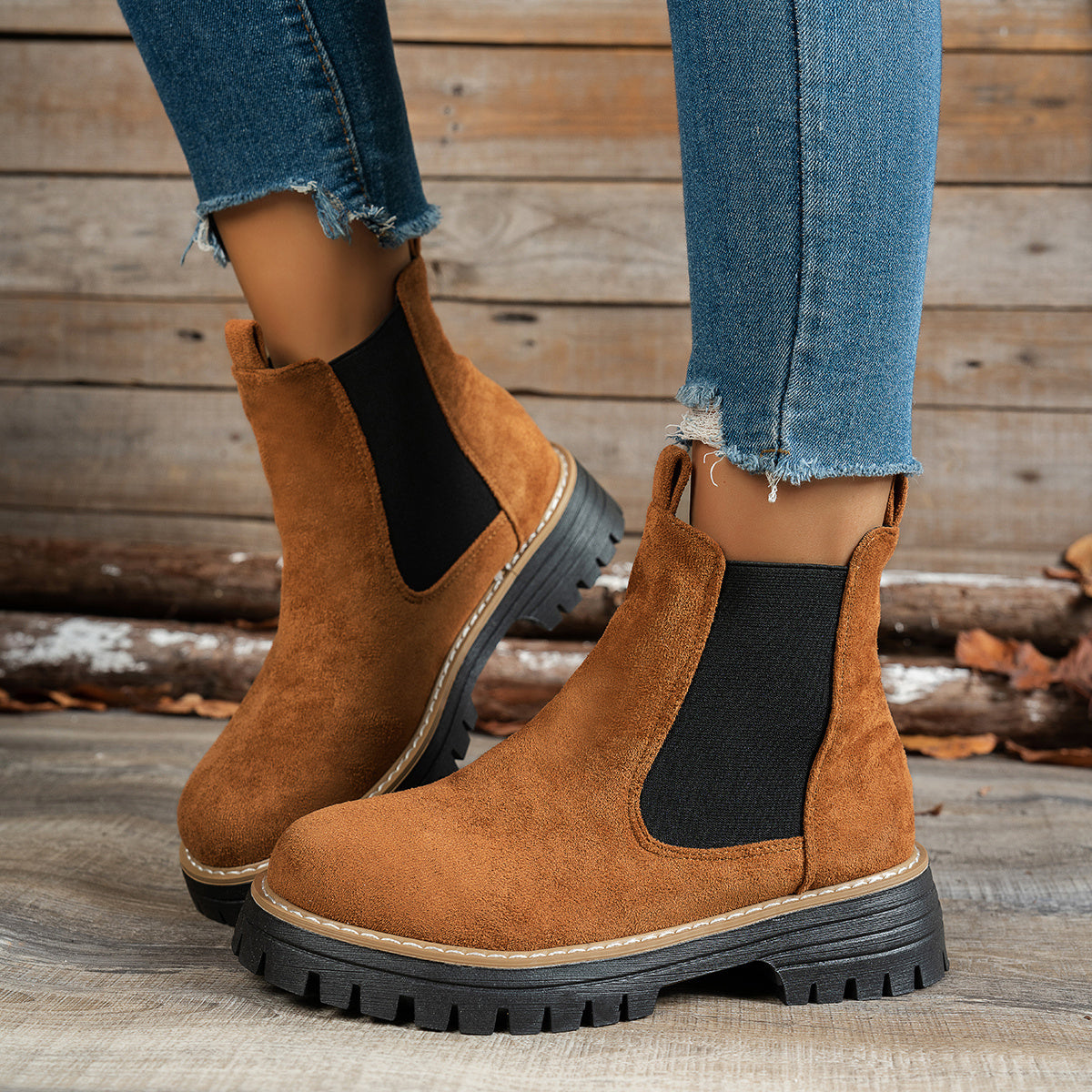 Delwyn | Platform Chelsea Boots
