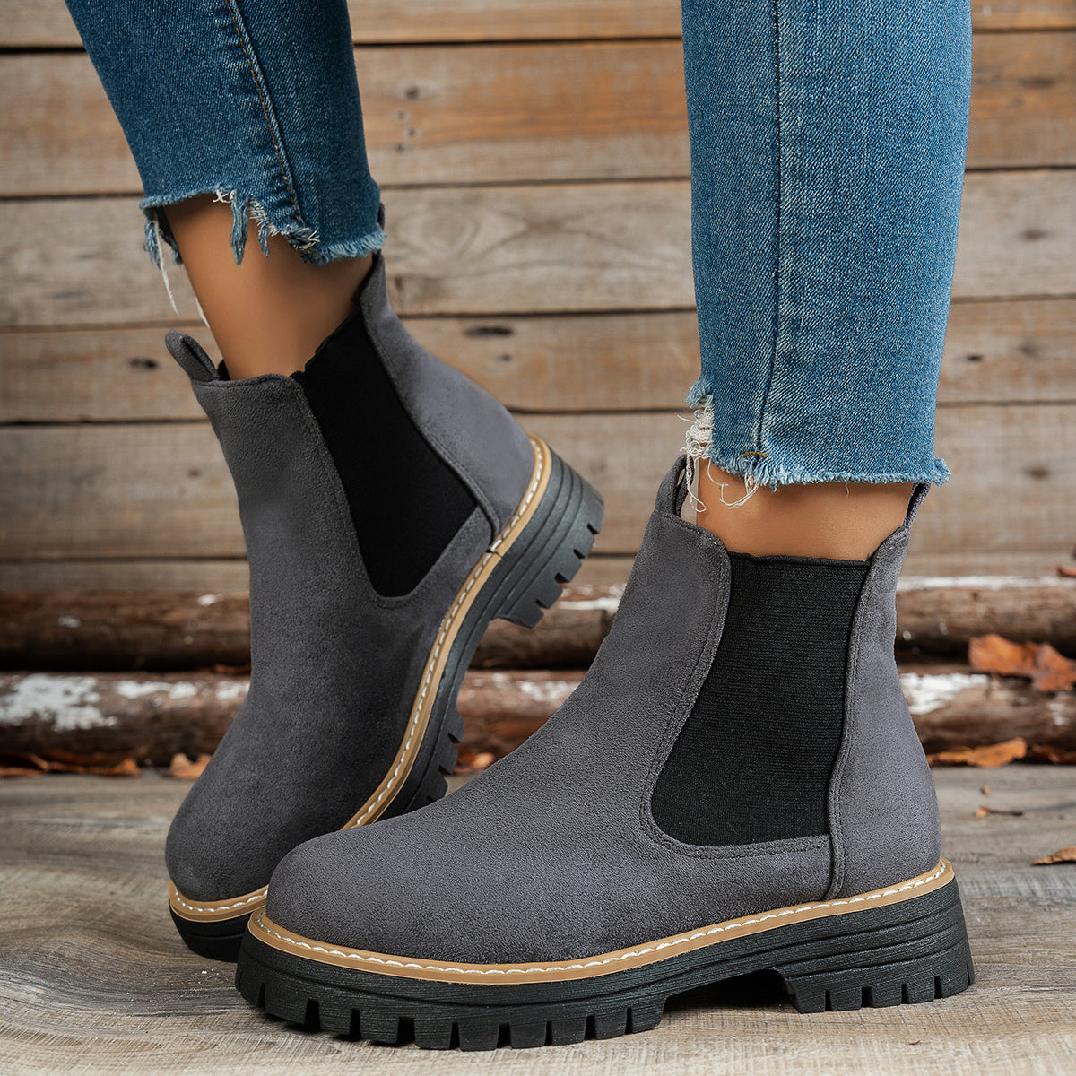 Delwyn | Platform Chelsea Boots