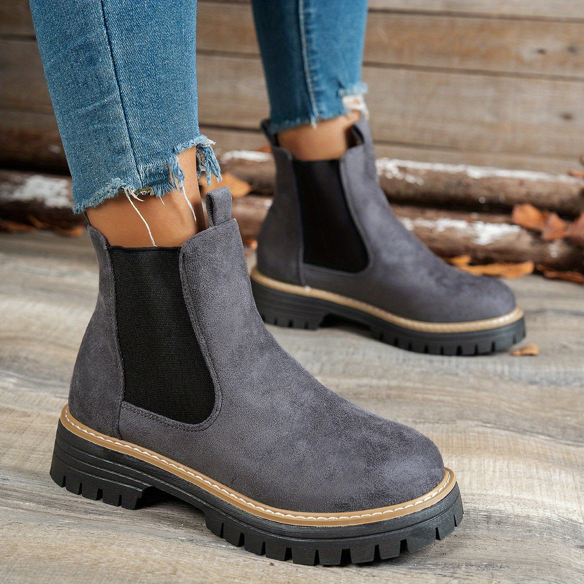 Delwyn | Platform Chelsea Boots
