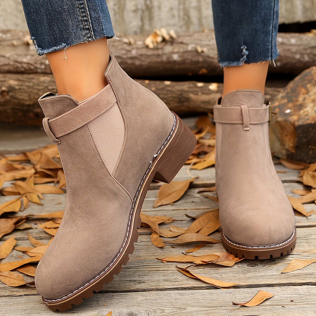 Yseulta | Buckle Chelsea Boots