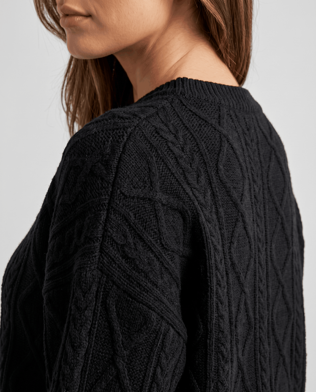 Cable Knit Loungewear Set – Crew Neck Sweater, Jogger Pants & Relaxed Fit | Tamsin