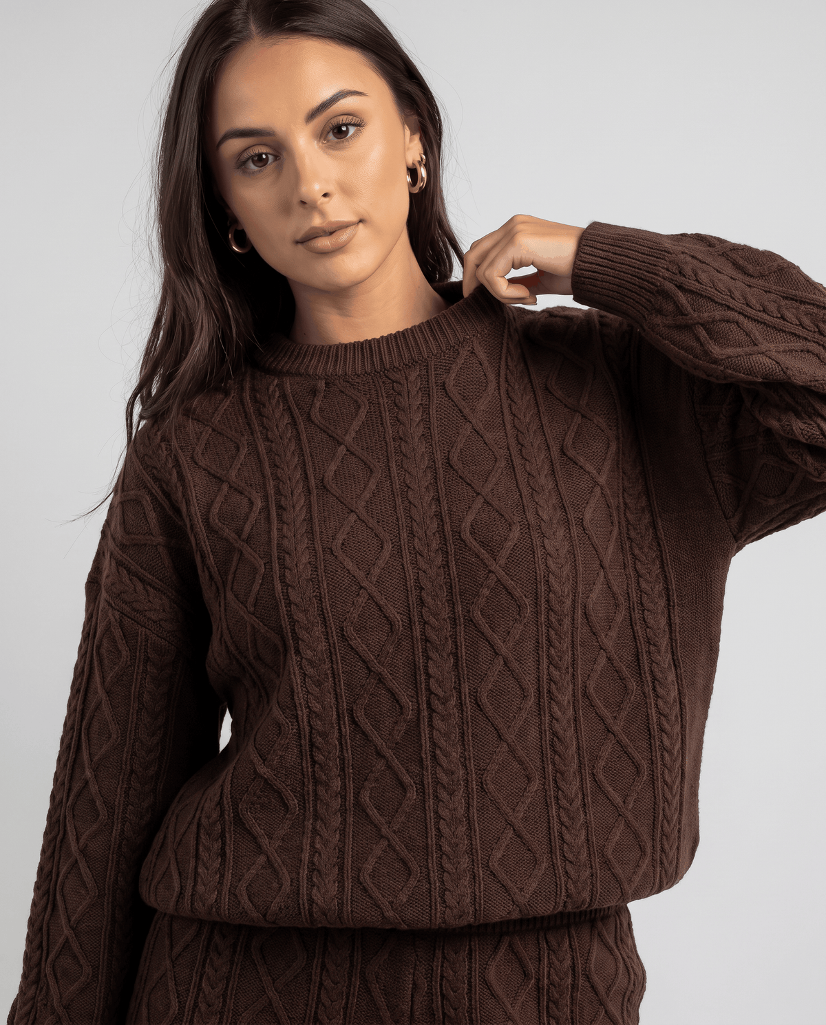 Cable Knit Loungewear Set – Crew Neck Sweater, Jogger Pants & Relaxed Fit | Tamsin