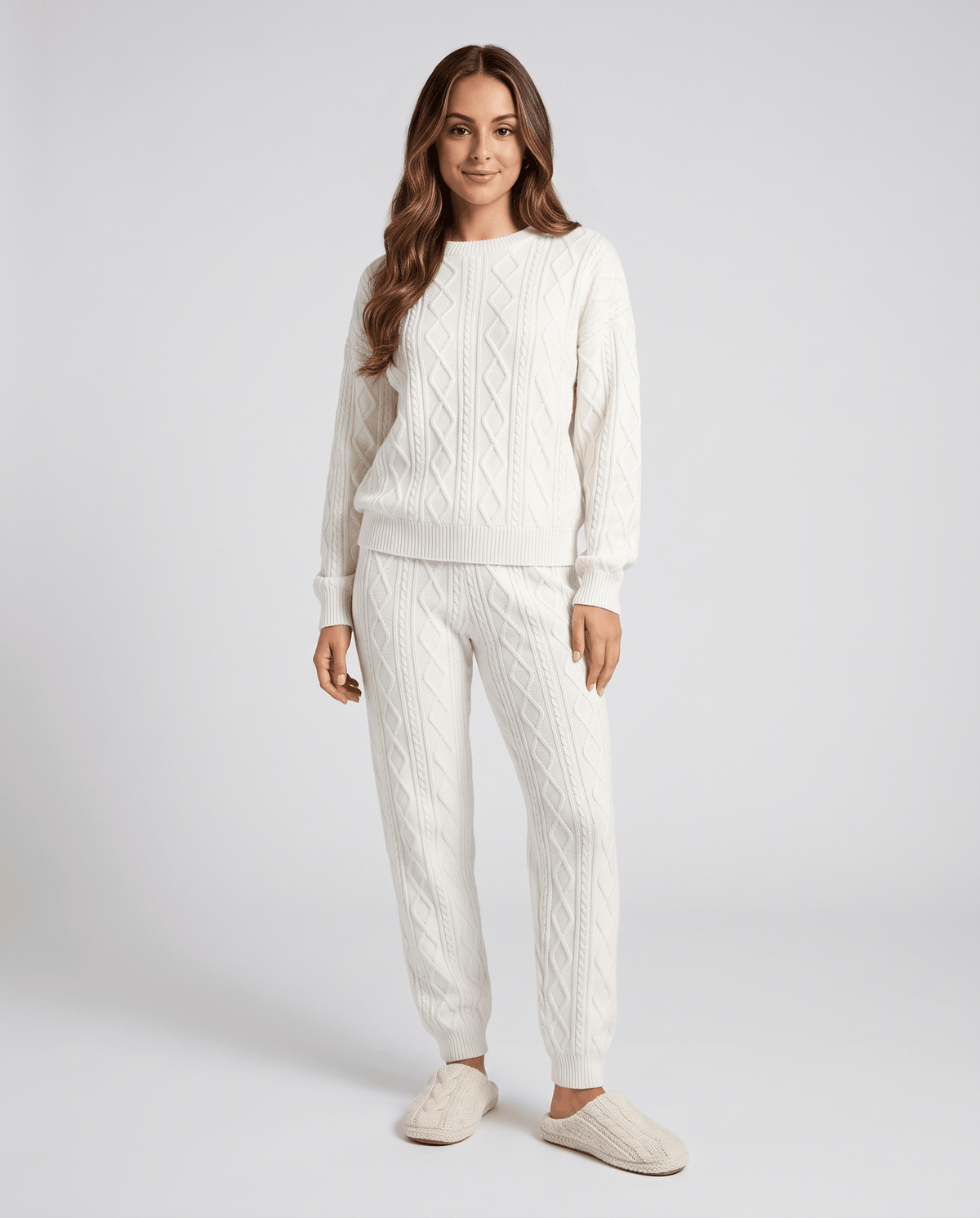 Cable Knit Loungewear Set – Crew Neck Sweater, Jogger Pants & Relaxed Fit | Tamsin