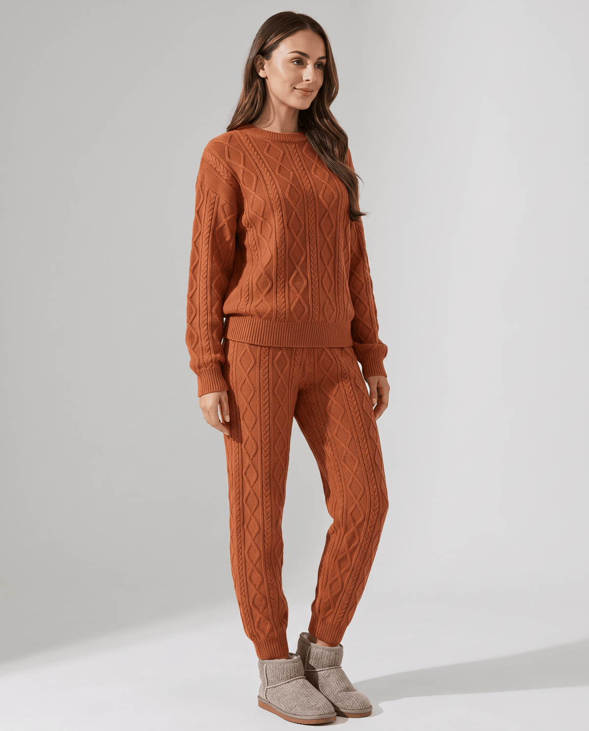 Cable Knit Loungewear Set – Crew Neck Sweater, Jogger Pants & Relaxed Fit | Tamsin