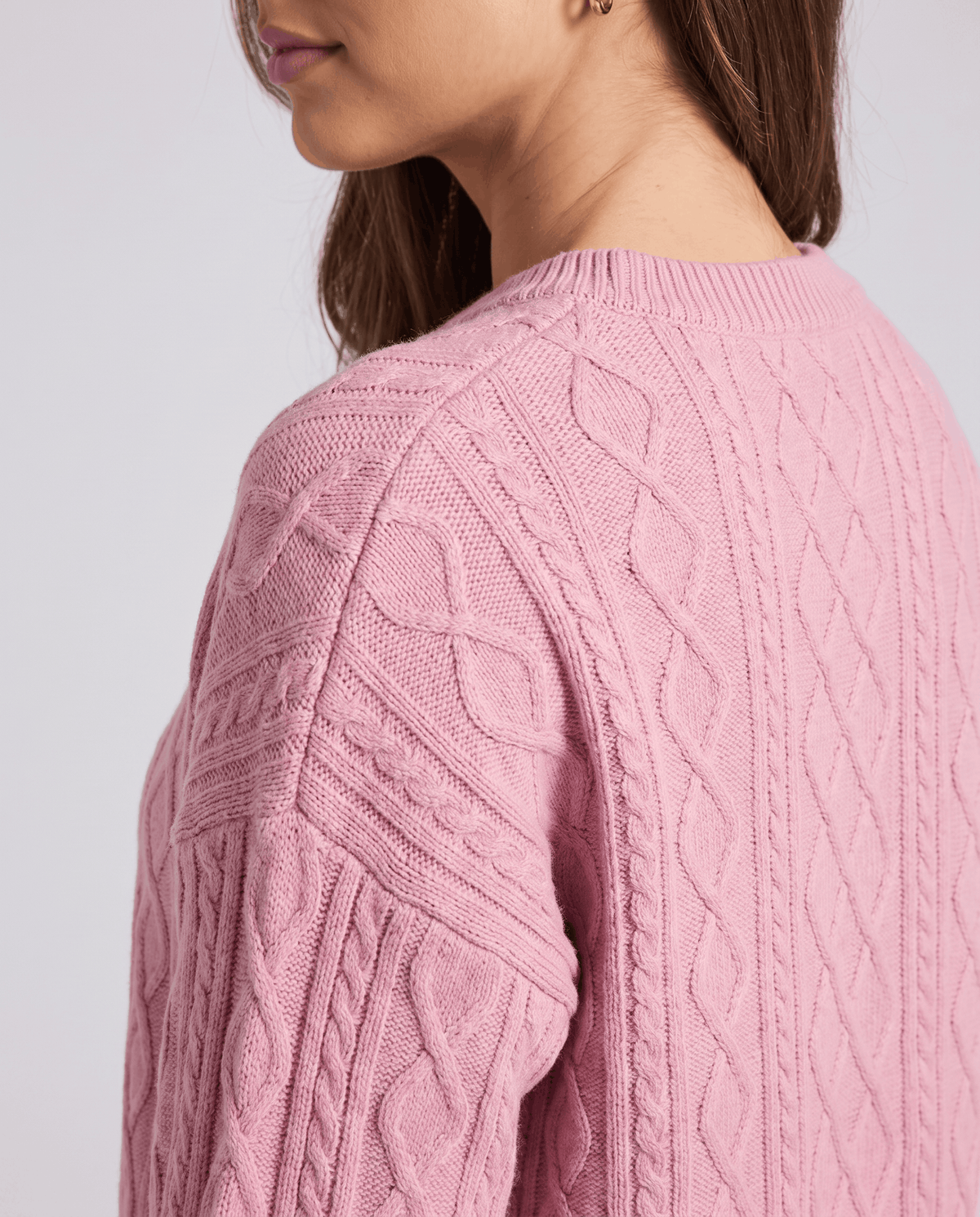 Cable Knit Loungewear Set – Crew Neck Sweater, Jogger Pants & Relaxed Fit | Tamsin