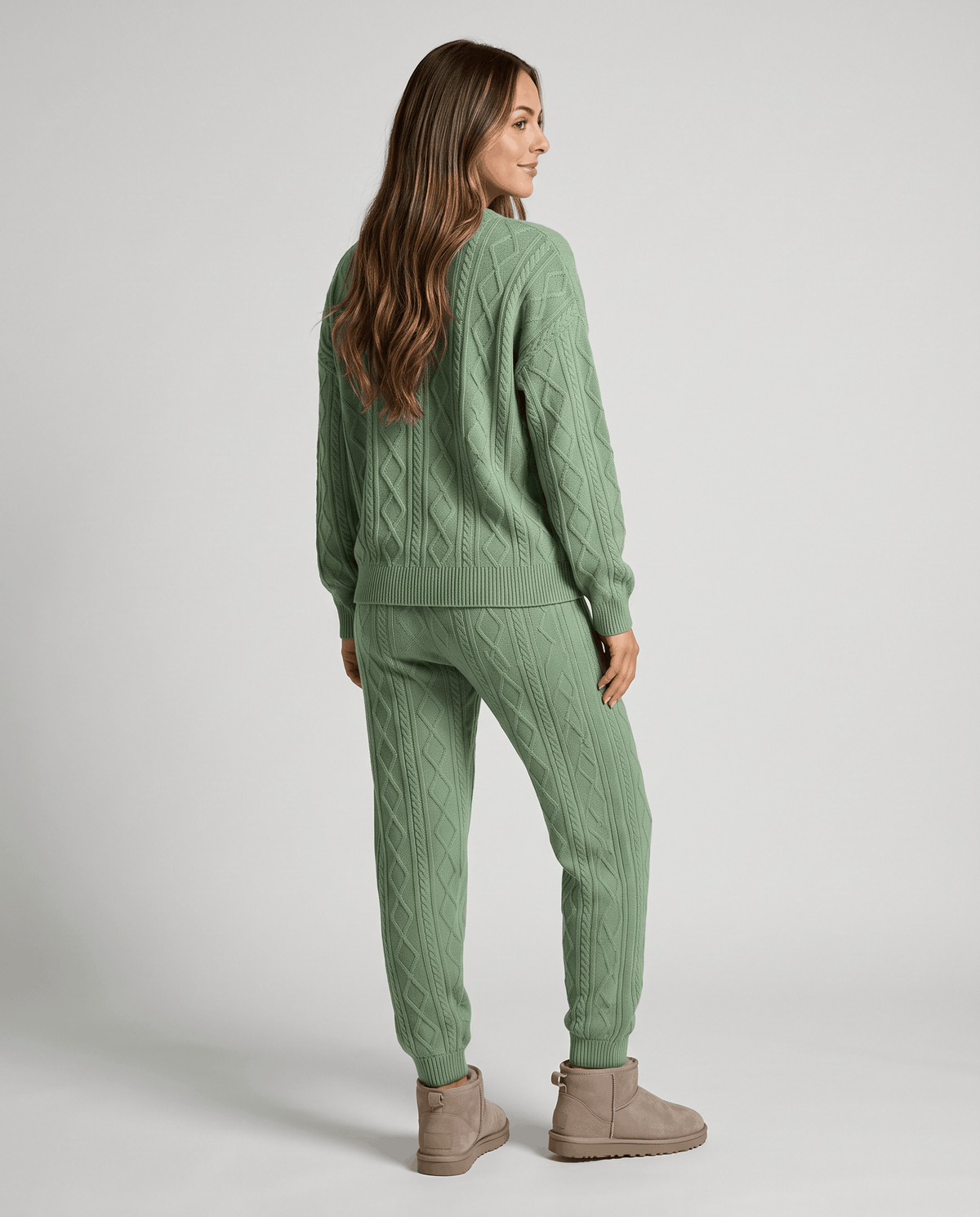 Cable Knit Loungewear Set – Crew Neck Sweater, Jogger Pants & Relaxed Fit | Tamsin