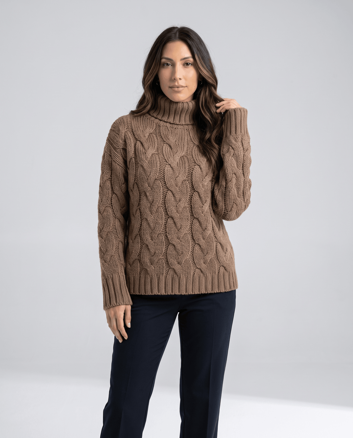 Chunky Cable Knit Turtleneck Sweater – Long Sleeve, Ribbed Cuffs & Relaxed Fit | Hilda