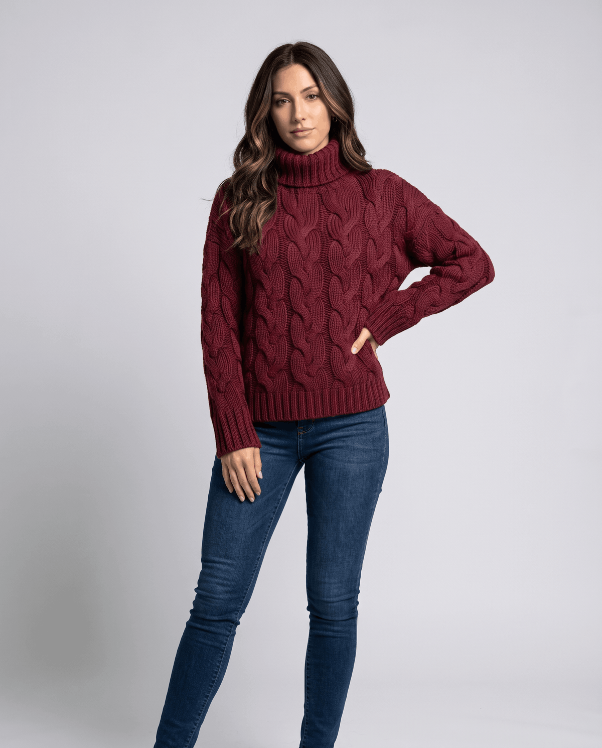Chunky Cable Knit Turtleneck Sweater – Long Sleeve, Ribbed Cuffs & Relaxed Fit | Hilda