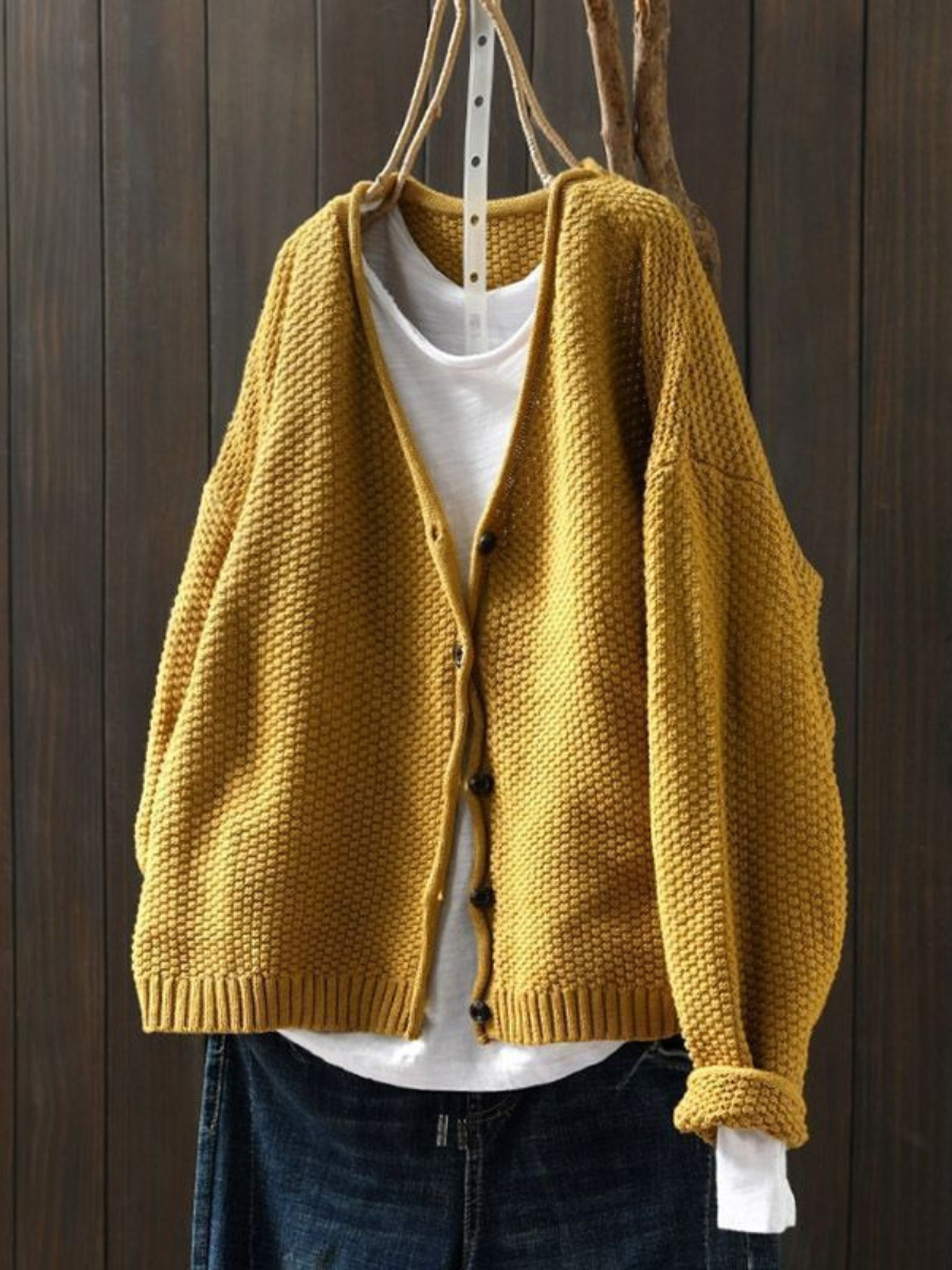 Gwyneth | Button-Front Knit Red Cardigan