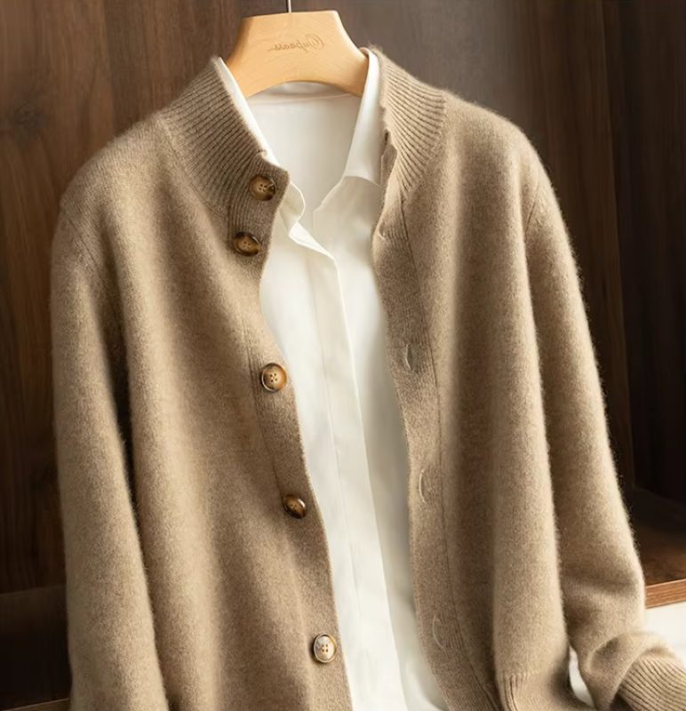 Cashmere Button-Down Cardigan with Ribbed Knit Collar for Men