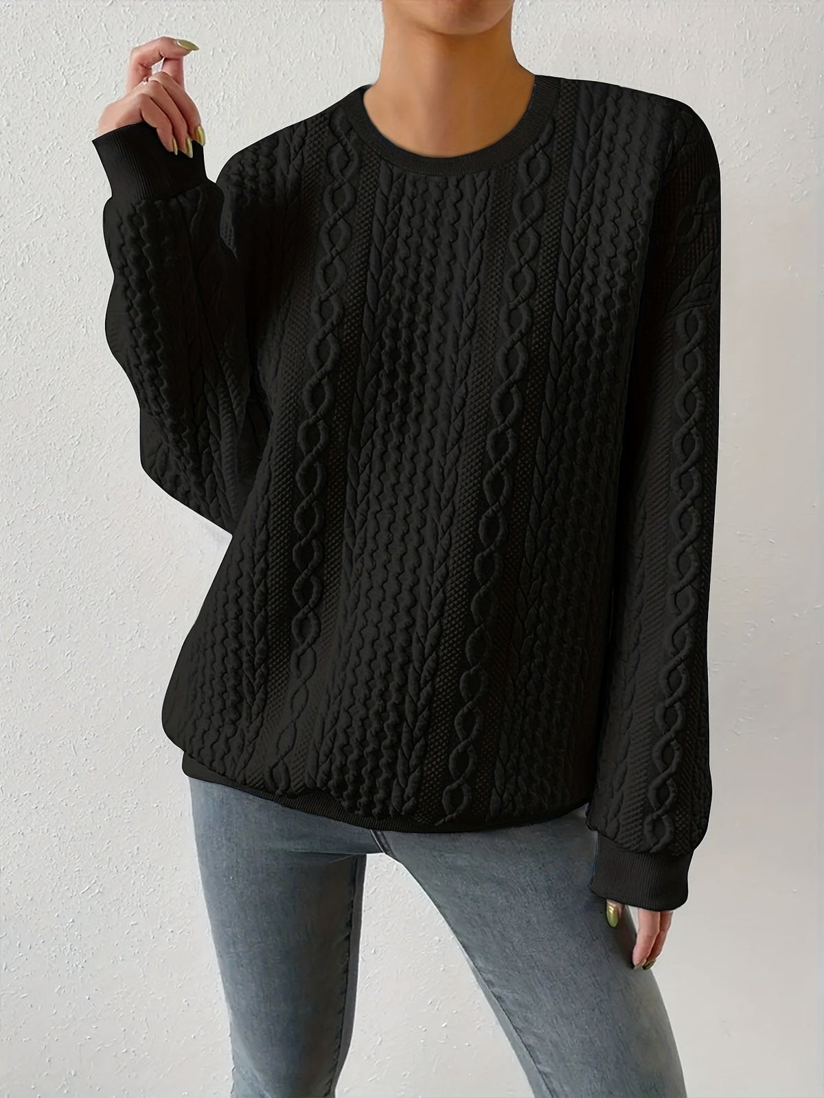 Women's Cable-Knit Sweatshirt with Crewneck