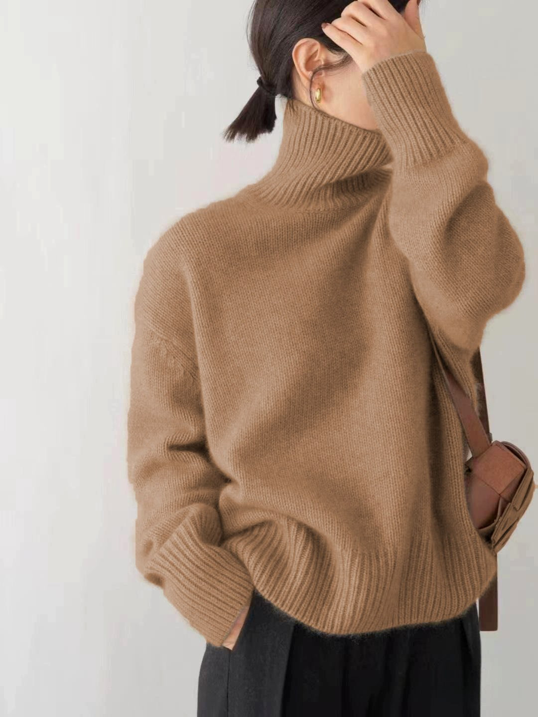 Chloe - Women's Oversized Turtleneck Sweater
