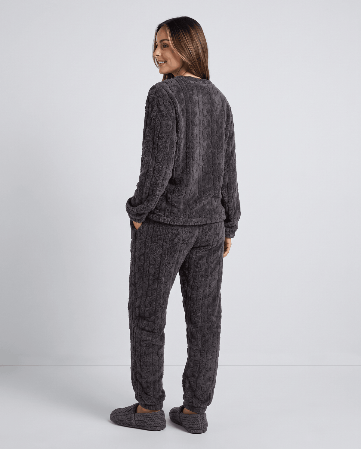 Coral Velvet Pajama Outfit Set – Jacquard Crew Neck Top, Jogger Pants & Soft Thick Fabric | Bronwyn
