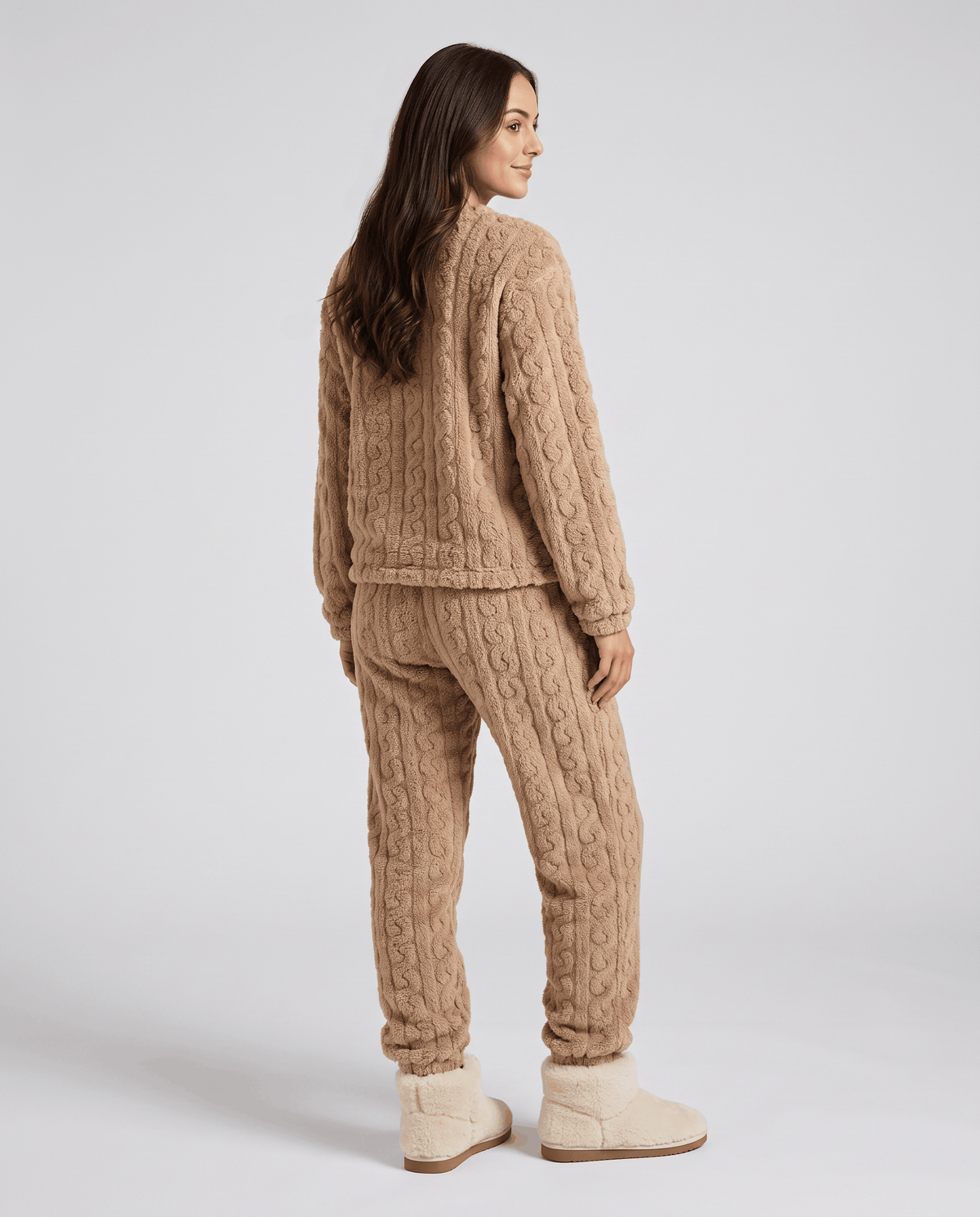 Coral Velvet Pajama Outfit Set – Jacquard Crew Neck Top, Jogger Pants & Soft Thick Fabric | Bronwyn