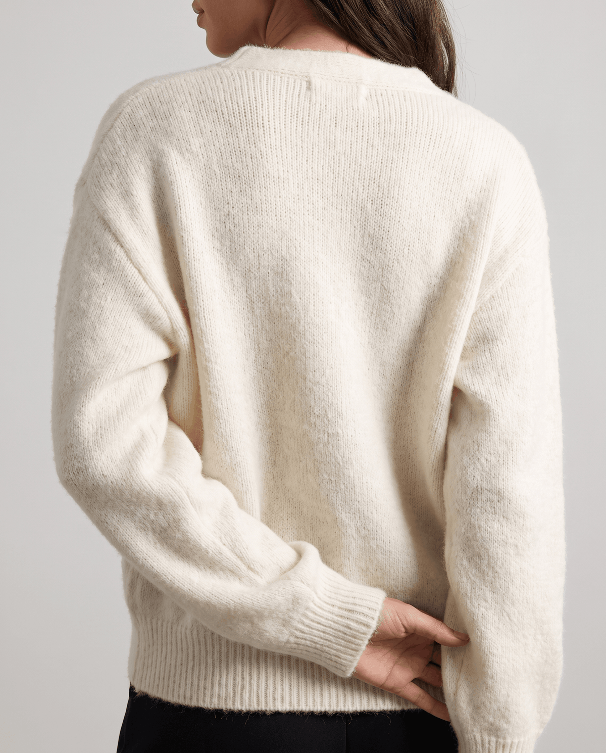 Crew Neck Cardigan Sweater – Plush Knit, Pearl Buttons & Drop Shoulder | Annika