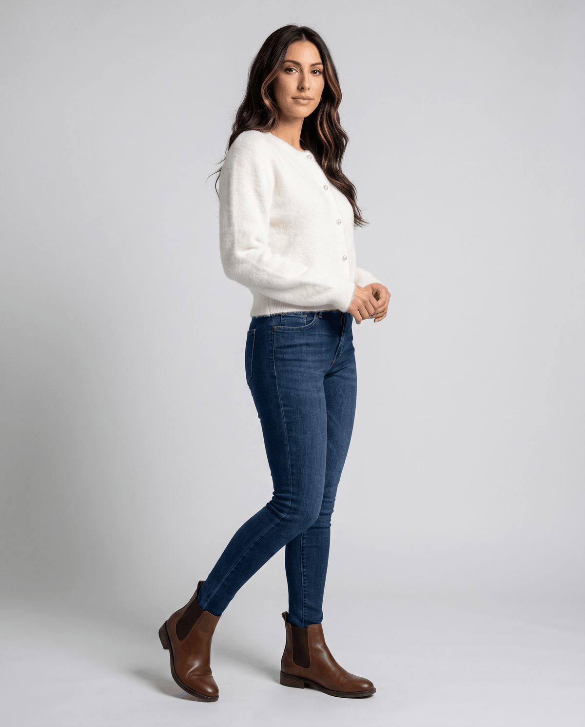 Crew Neck Cardigan Sweater – Plush Knit, Pearl Buttons & Drop Shoulder | Annika