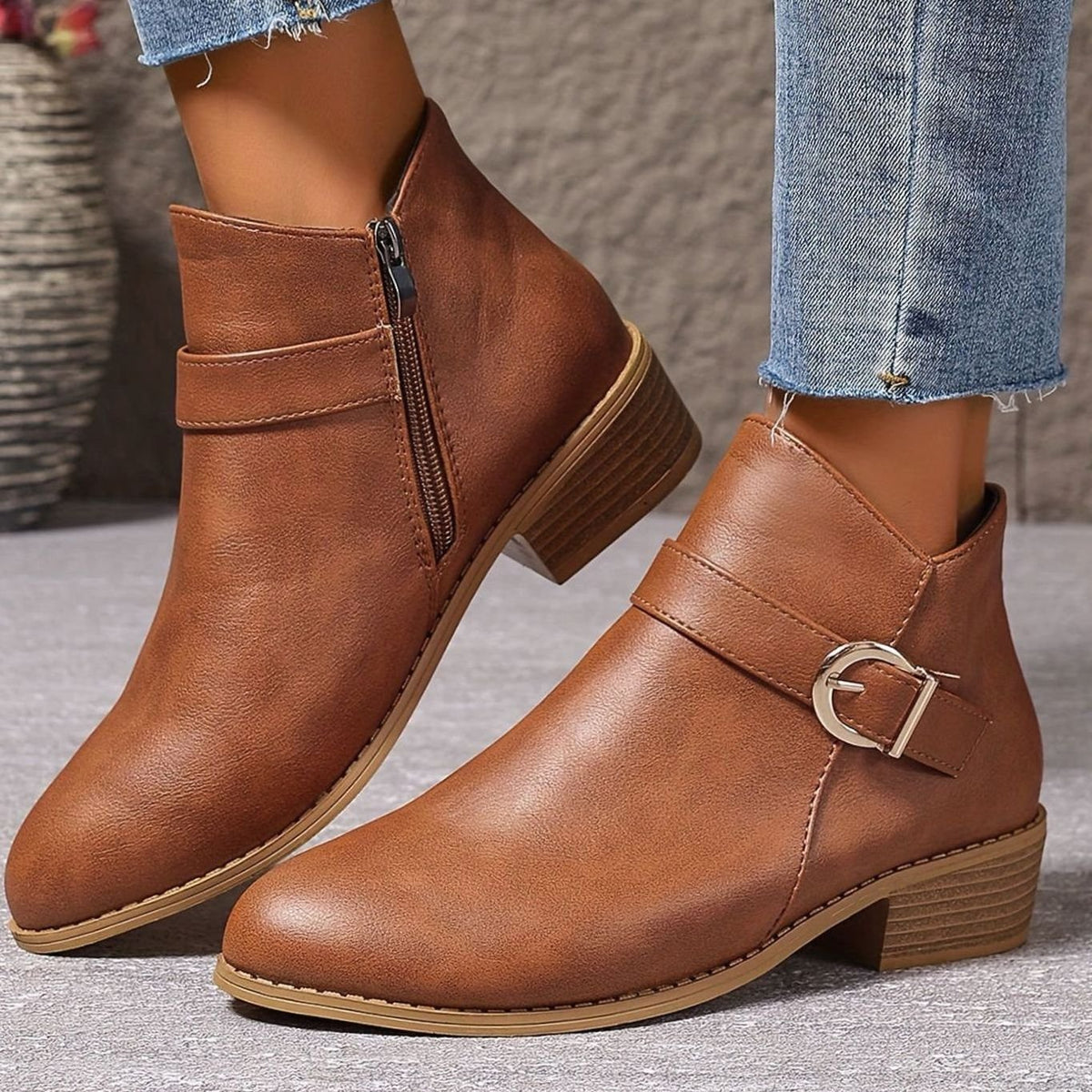 Danna - Women's Ankle Boots with Side Zip Closure