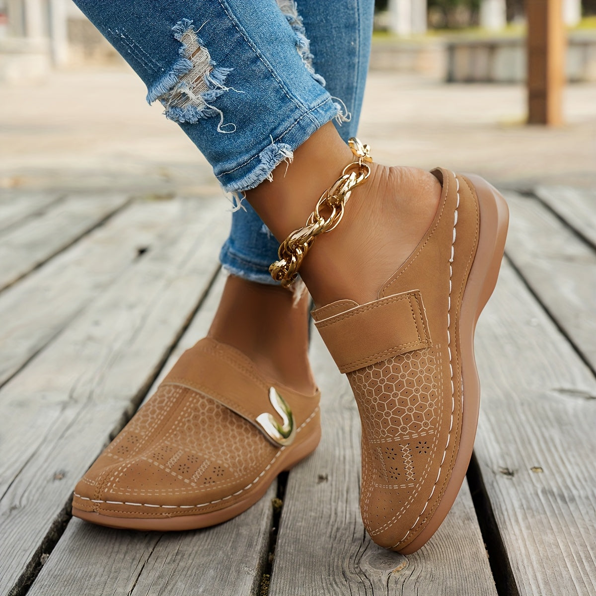 Severine | Cushioned Wedge Clogs