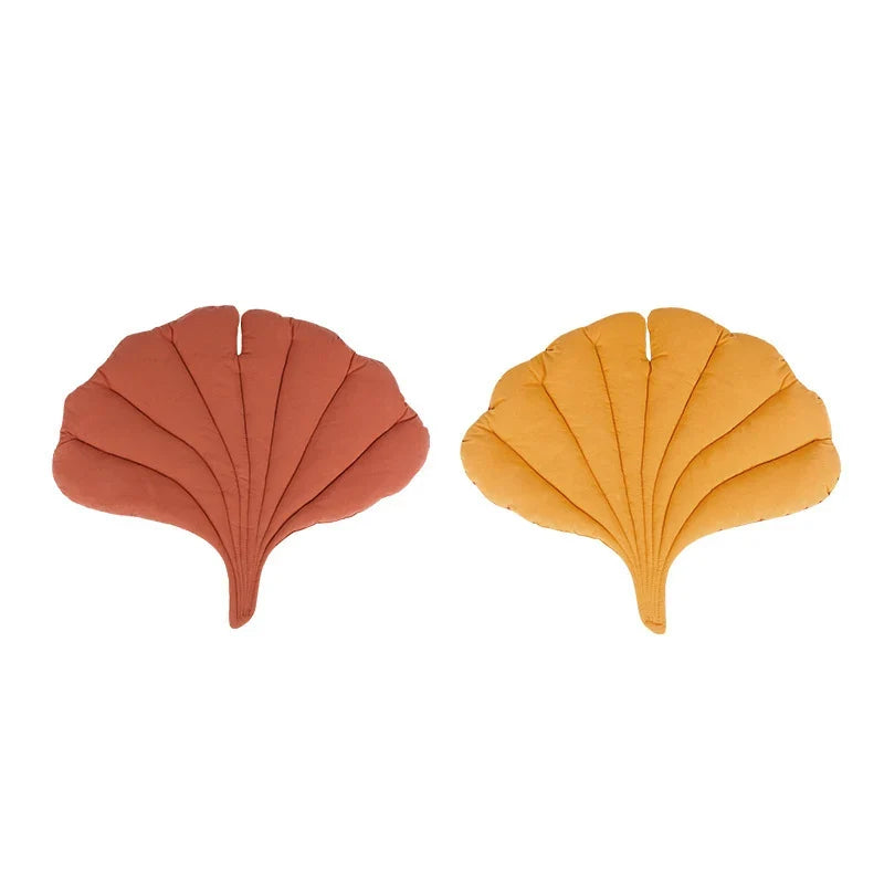 Dog Bed | Leaf-Shaped Plush & Easy-Clean